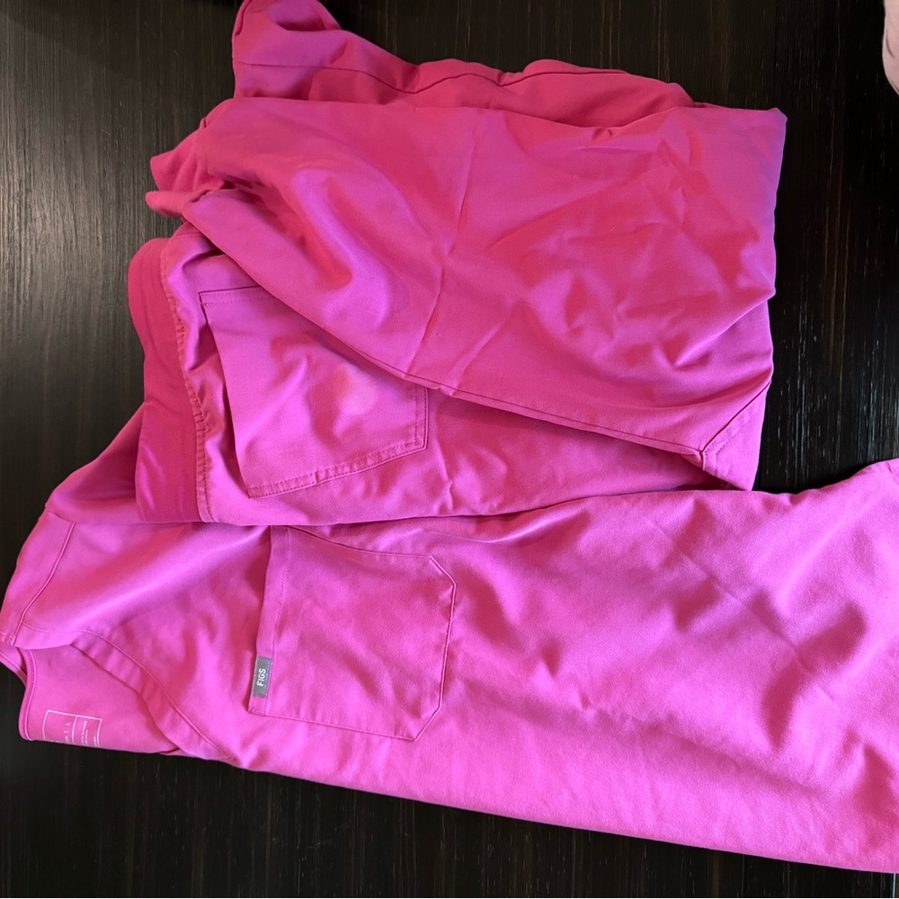 FIGS Electric Orchid Set